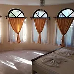 Hotel Ashram