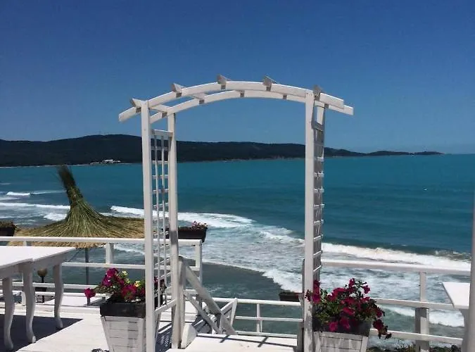 Ashram 프리모르스코