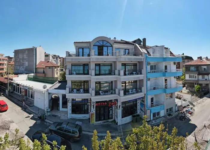 Ashram 3* פרימורסקו