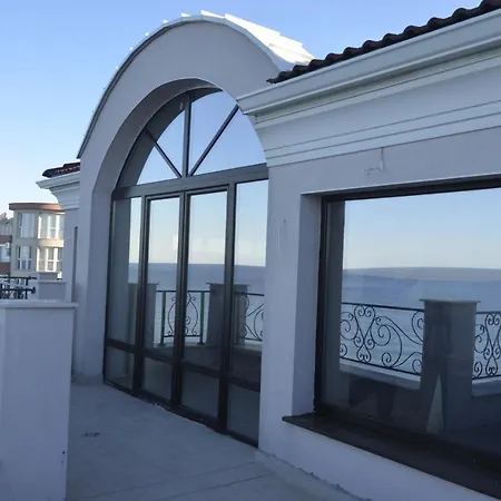 Ashram Хотел 3*