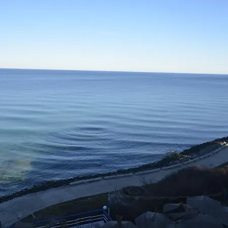 Ashram Хотел Приморско