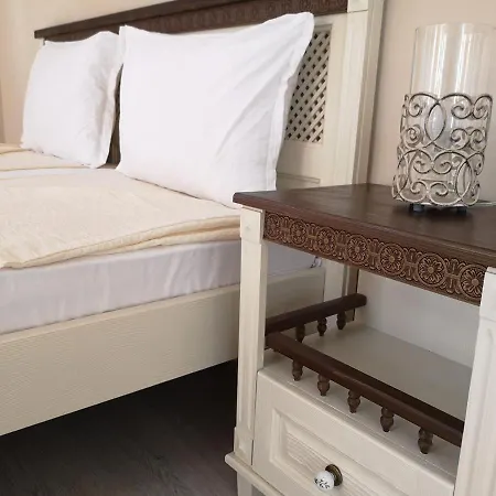 Ashram Хотел 3*