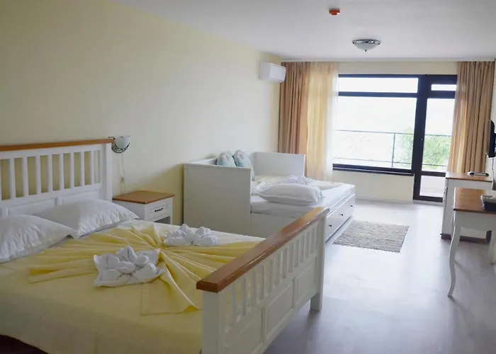 Ashram Ξενοδοχείο 3*