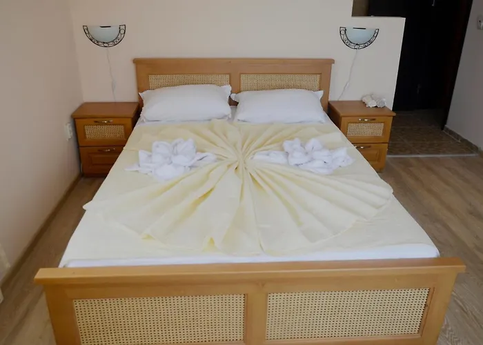 Ashram Ξενοδοχείο 3*