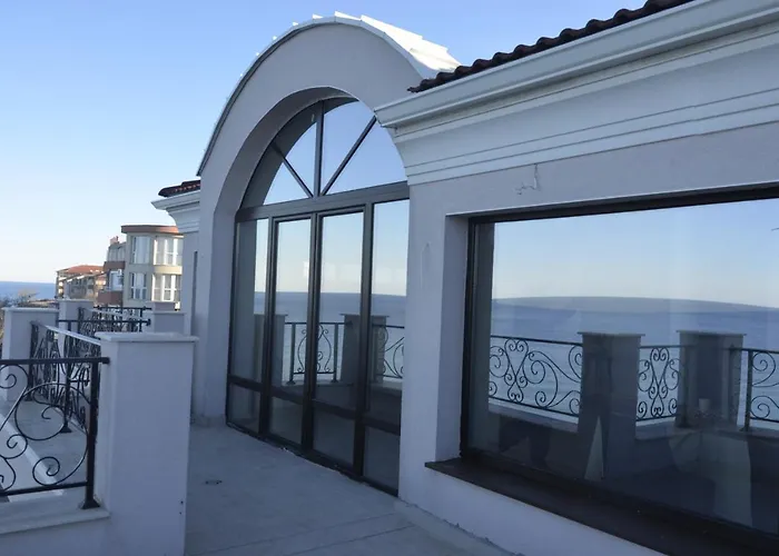 Ashram Ξενοδοχείο 3*