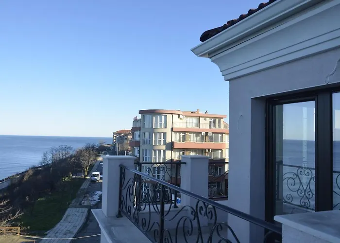 Ξενοδοχείο Ashram Πριμόρσκο